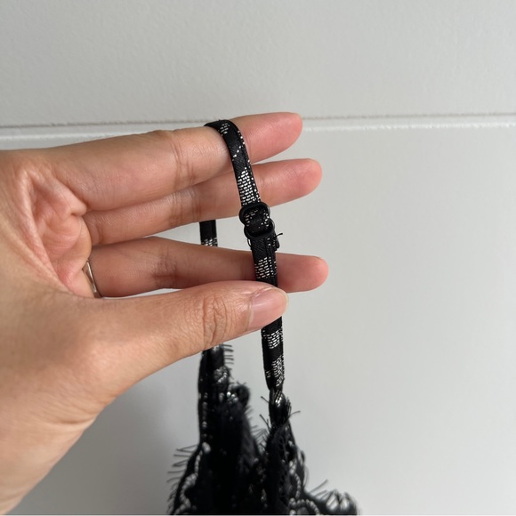 H&M Zebra Striped Cami with Adjustable Strap in Size 2 - Picture 4 of 4